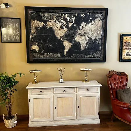 Dimora Lore بولينيانو آ ماري